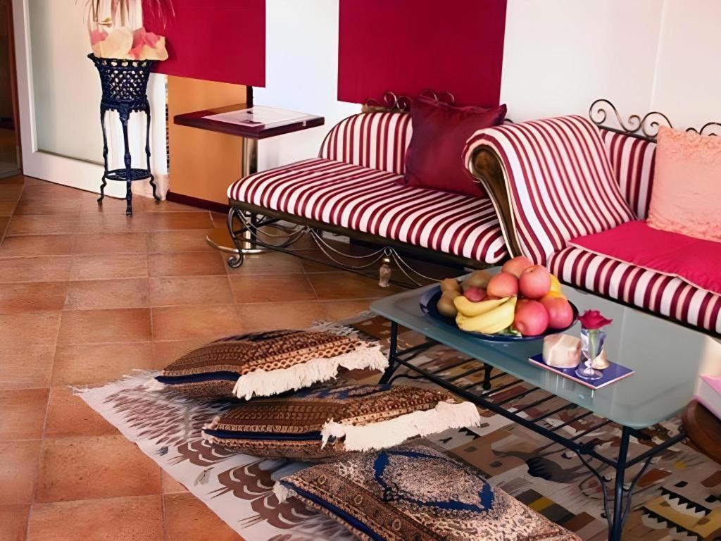 Arabian Art Hotel & Gallery 온주쿠 외부 사진